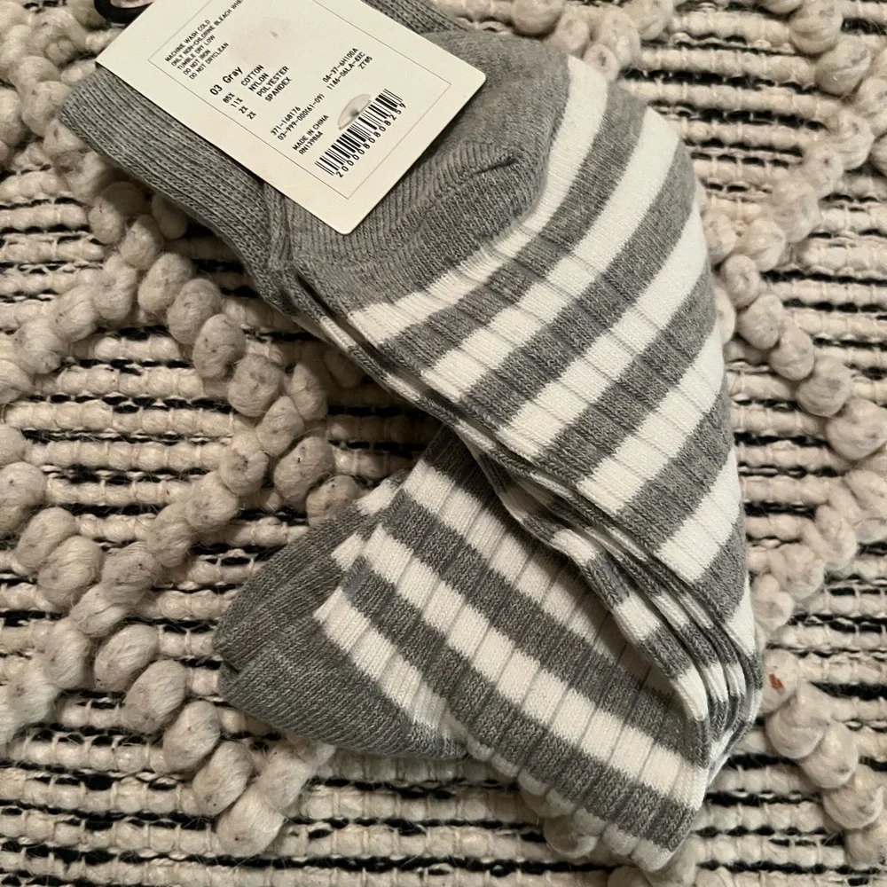 Men’s One Size Socks Uniqlo Gray 85% Cotton 11% Nylon 2% Polyester 2% Spandex